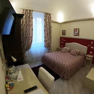 Bed & Breakfast Five Roses, Pisa